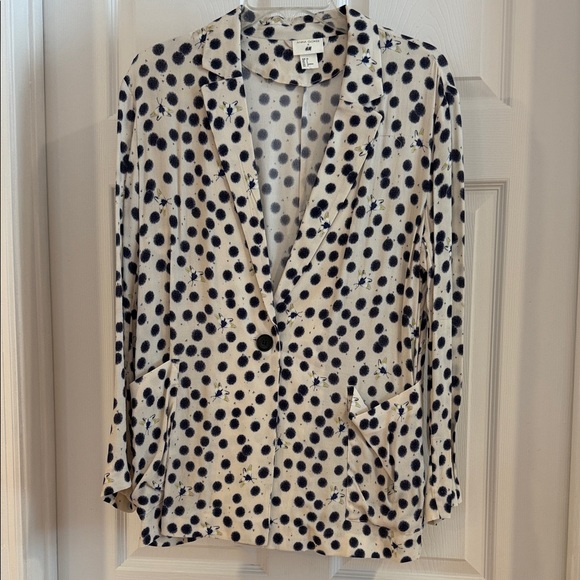 H&M Jackets & Blazers - H&M Cream and Navy Patterned Blazer